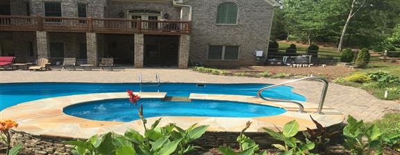San Juan fiberglass pool
